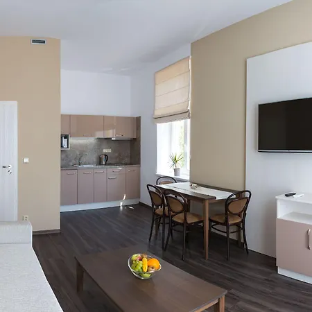 Guest house Longus 4*