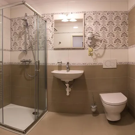 Longus Guest house 4*