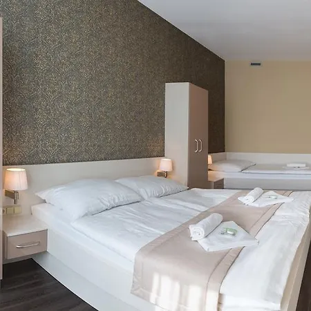 Longus Guest house Kyjov (Hodonin District)